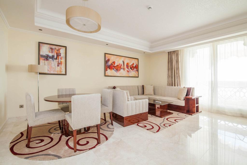 The Grandeur Residences Palm Jumeirah Dubai